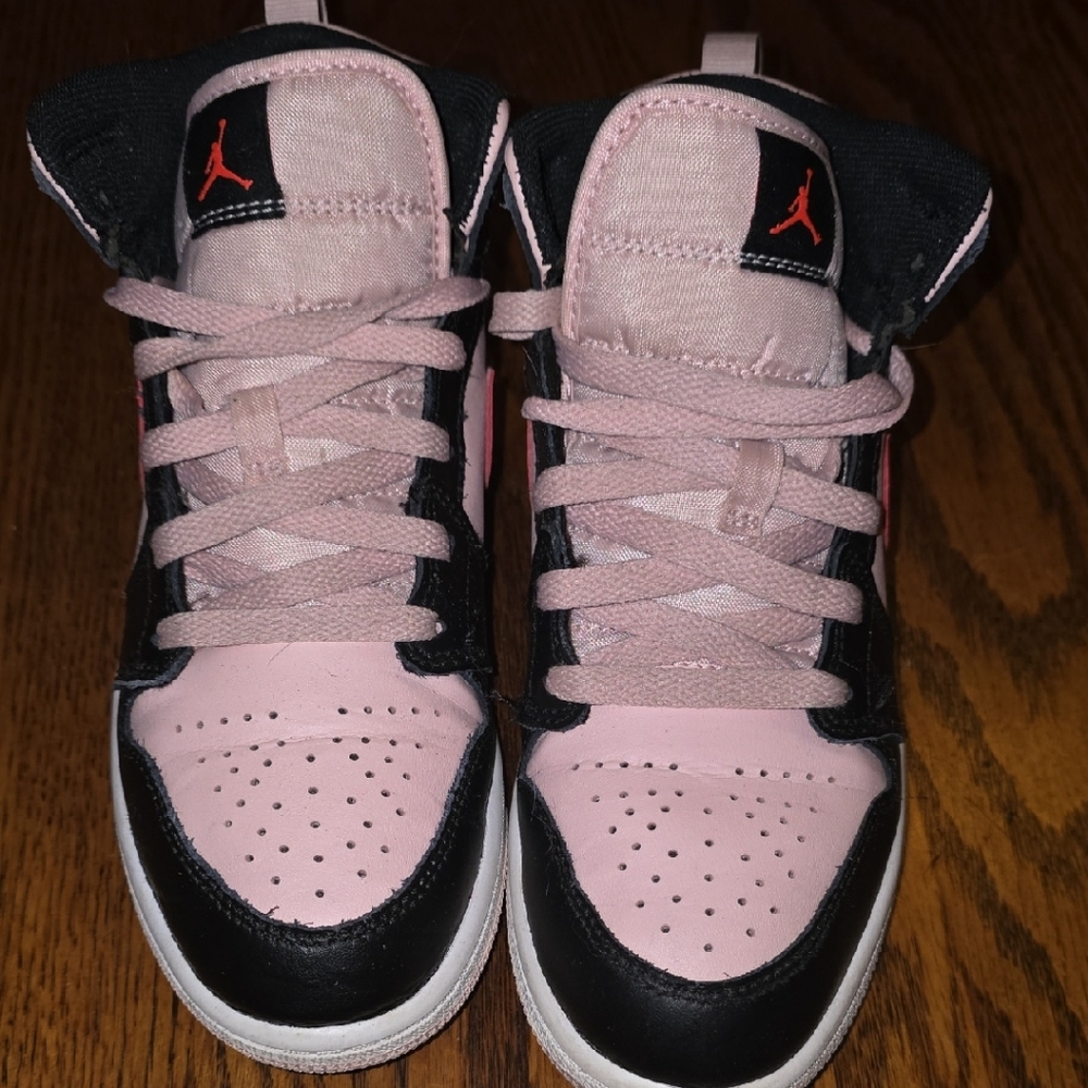 Nike Air Jordan Kids Size 3 Mid (PS) Atmosphere Infrared